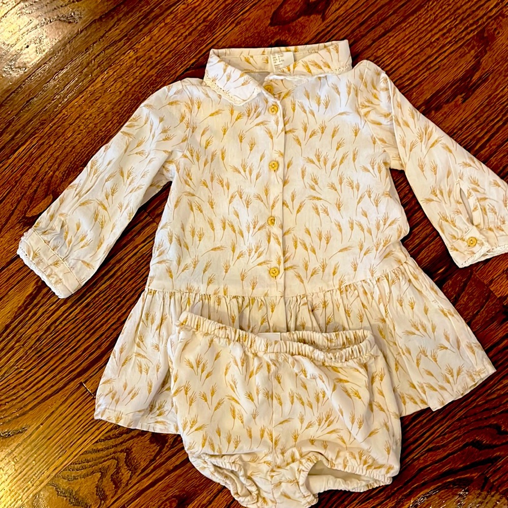 Girls  organic cotton wheat print dress and bloomers, H&M, 9monthhs
